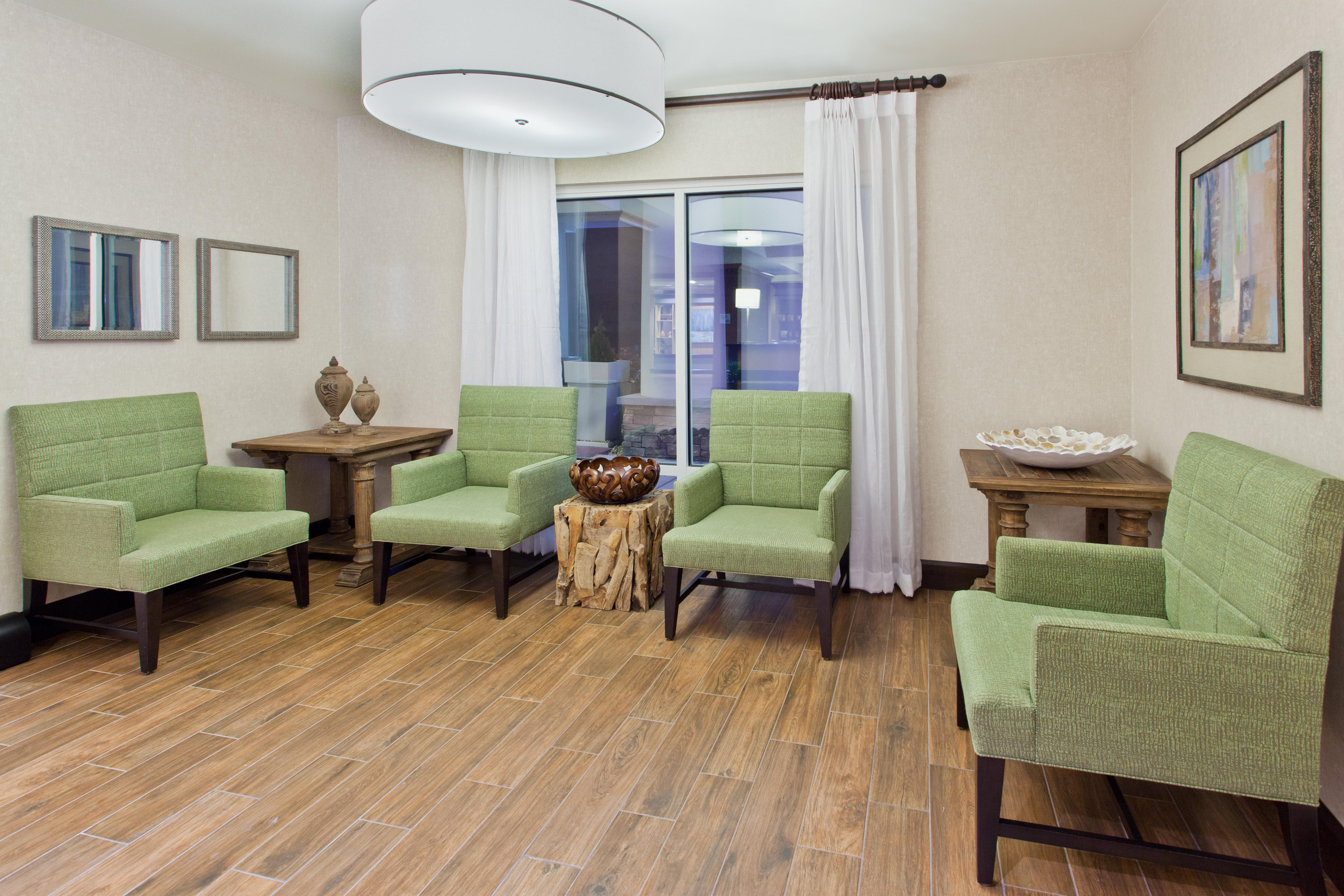 Holiday Inn Express Hotel & Suites Huntsville West - Research Park By Ihg מראה חיצוני תמונה